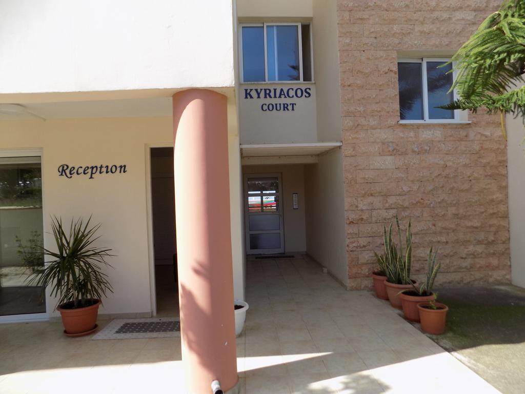 Kyriakos Court Hotel Paphos ภายนอก รูปภาพ